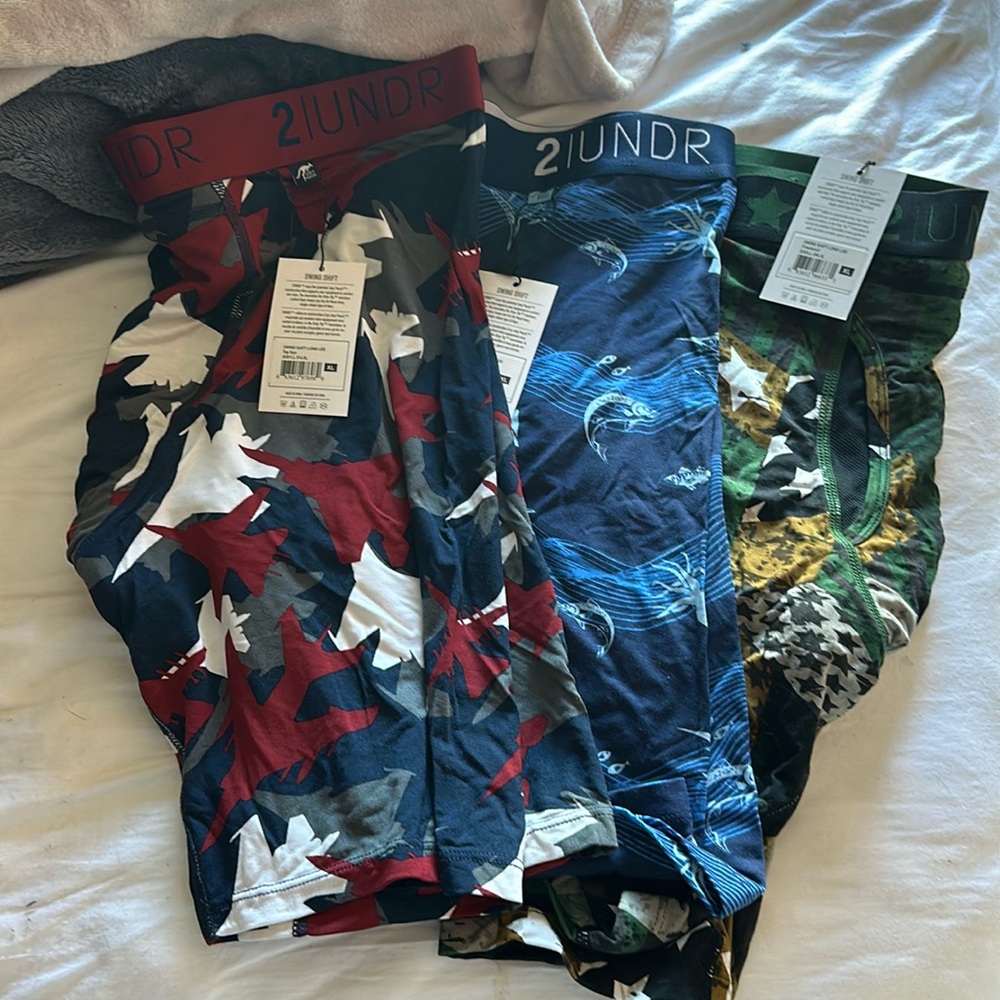 2UNDER men’s NWT